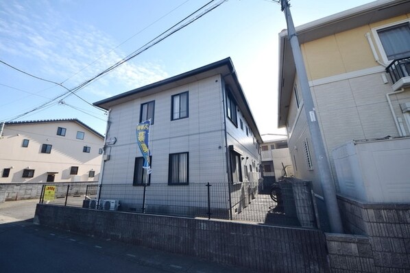 ディアス本郷の物件外観写真